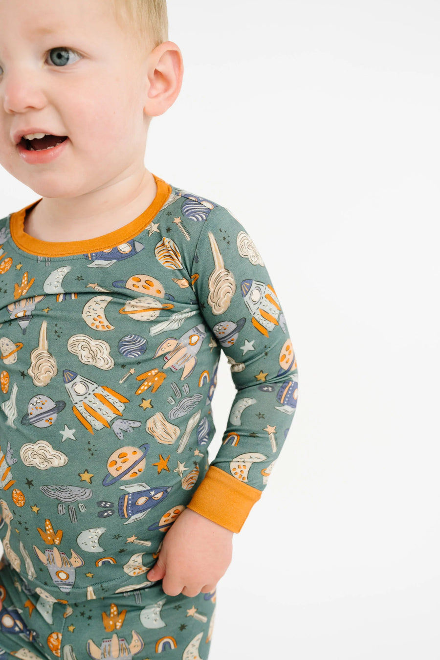 Little One Shop Cosmic Adventure Bamboo Set – back view