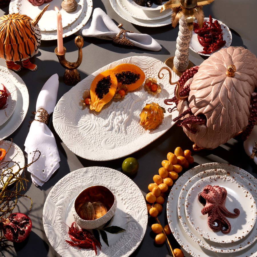 L'Objet Haas Mojave Dessert Plate in White/Gold – detail