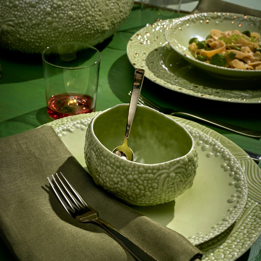 L'Objet Haas Mojave Dinner Plate in Matcha – detail