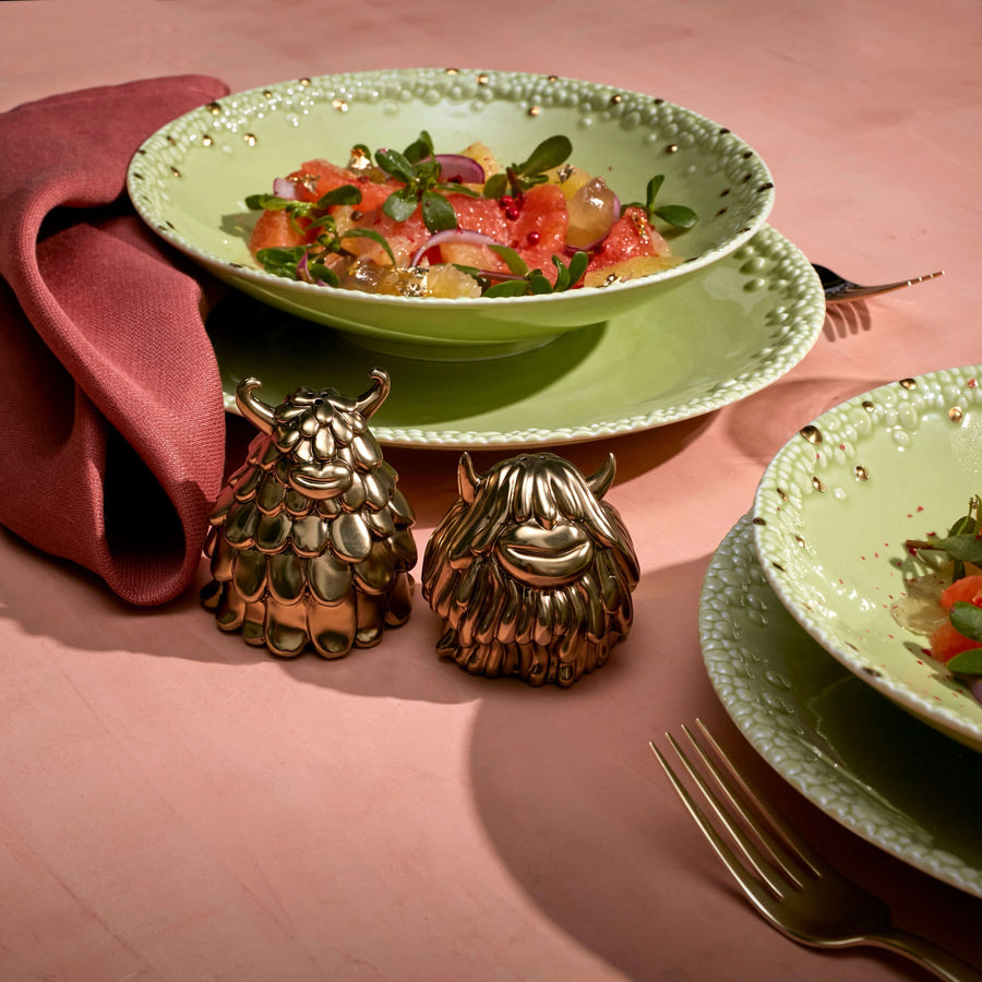 L'Objet Haas Mojave Dinner Plate in Matcha – side view