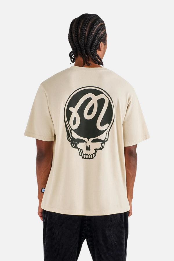 Malbon Golf Men's Grateful Dead Bermuda Tee in Rainy Day