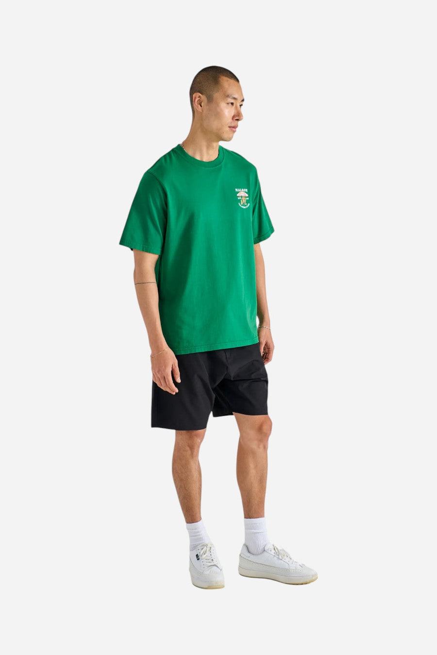 Malbon Golf Vacation Club Tee in Kelly Green – detail