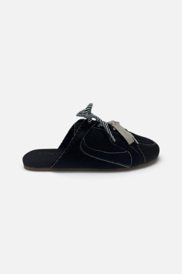 Matisse Devyn Flat Mules in Black