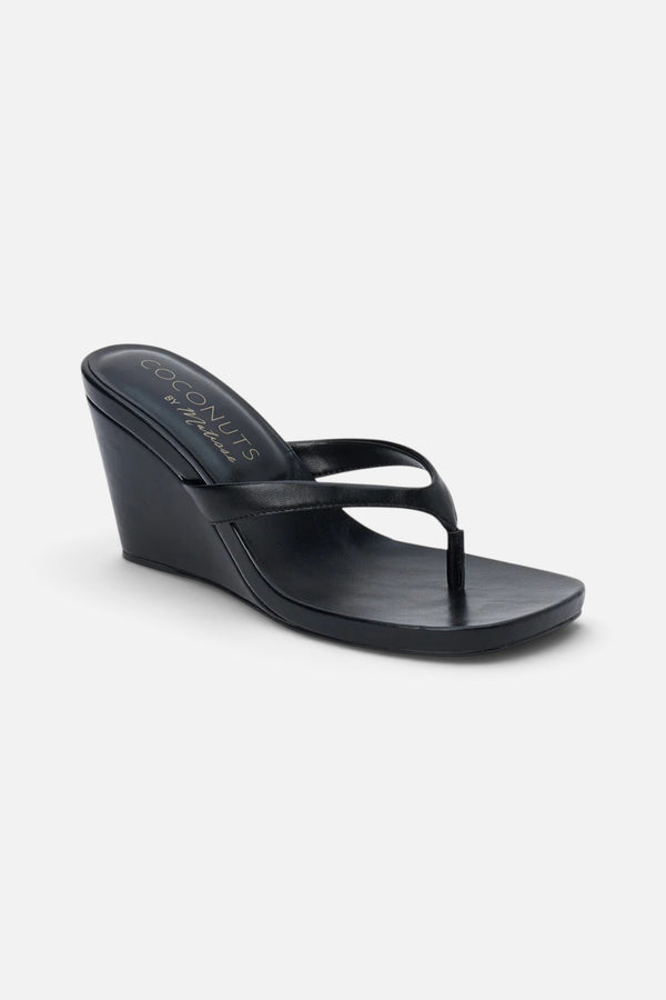 Matisse Murphy Wedge Sandal in Black