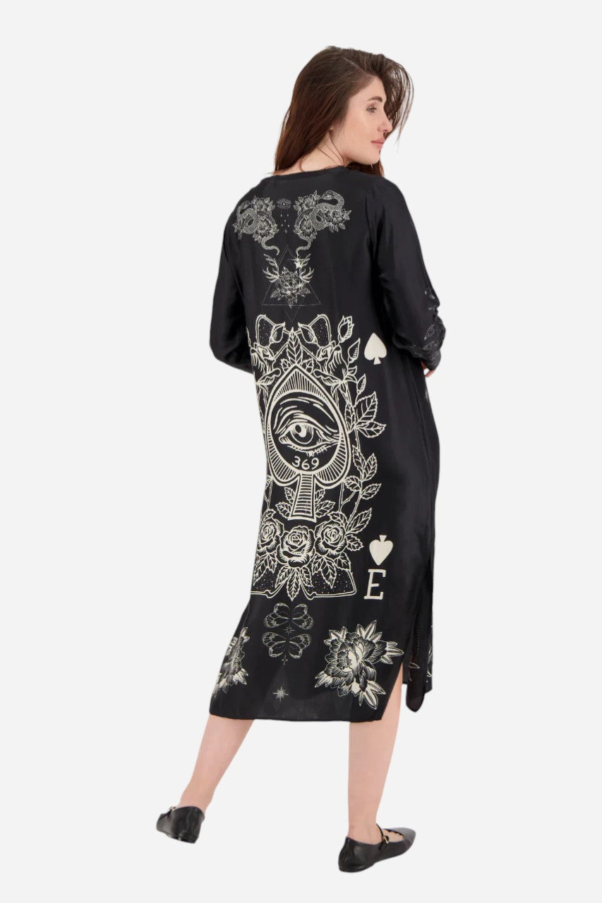 Me369 Violet V-Neck Magic T-Dress – back view