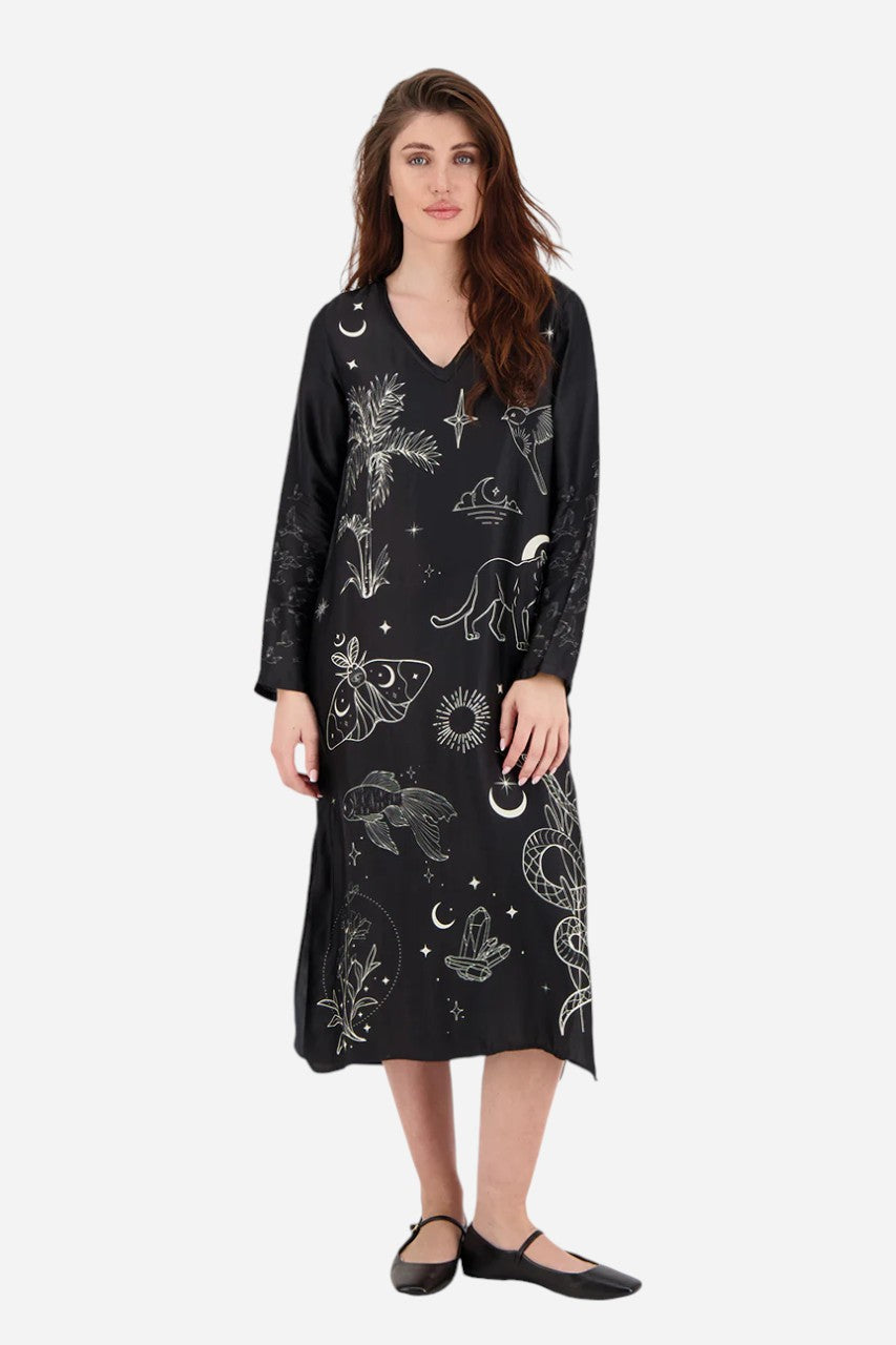 Me369 Violet V-Neck Magic T-Dress – front view