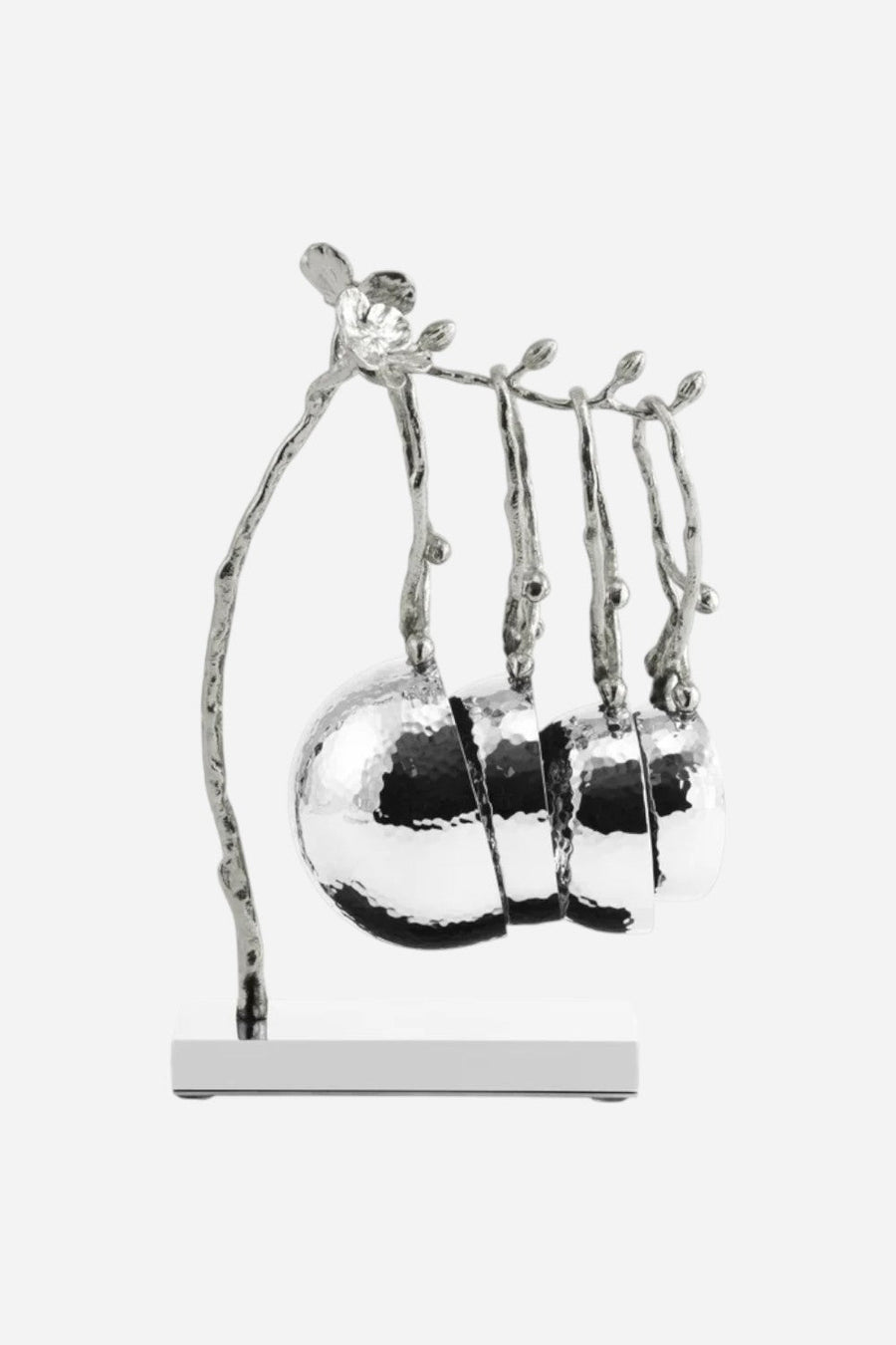 Michael Aram White Orchid Measuring Cup Set – detail