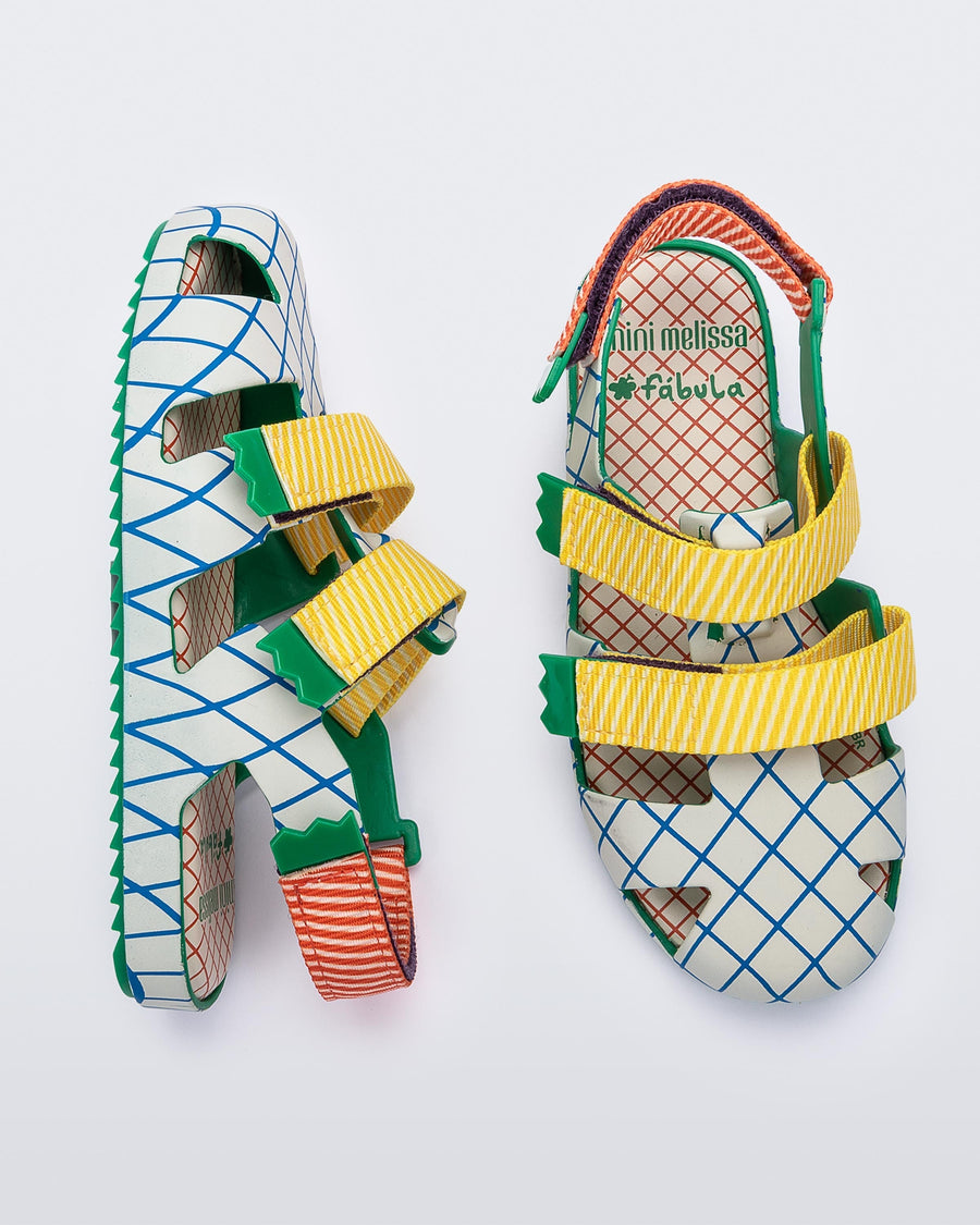 Mini Ioio + Fabula Baby Sandal in Green/Beige – side view