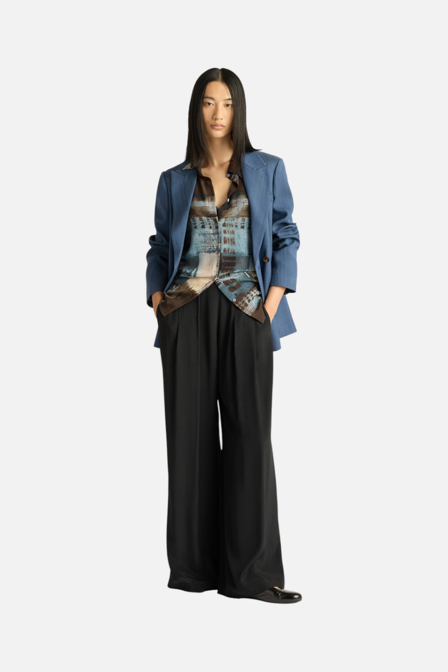 Momoni Women's Aspen Pant in Black – front view