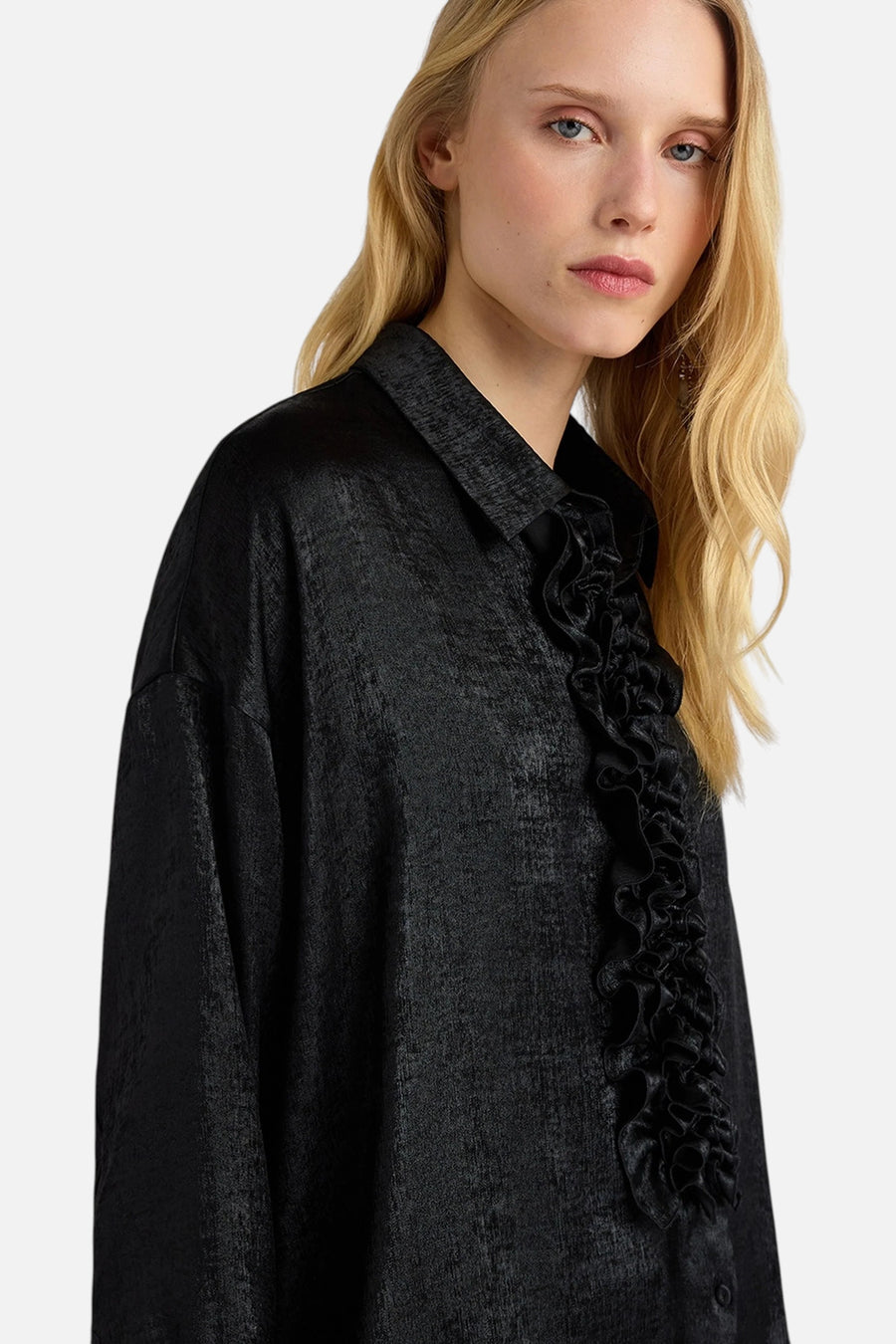 Momoni Women's Bilancia Bis Shirt in Nero – side view