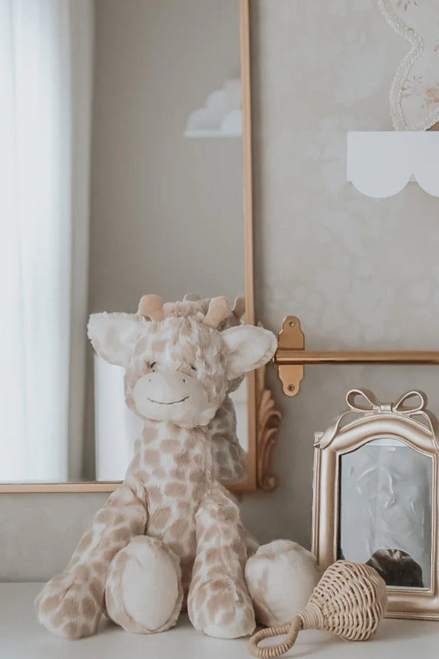 Mon Ami Gentry Giraffe Plush Toy – back view