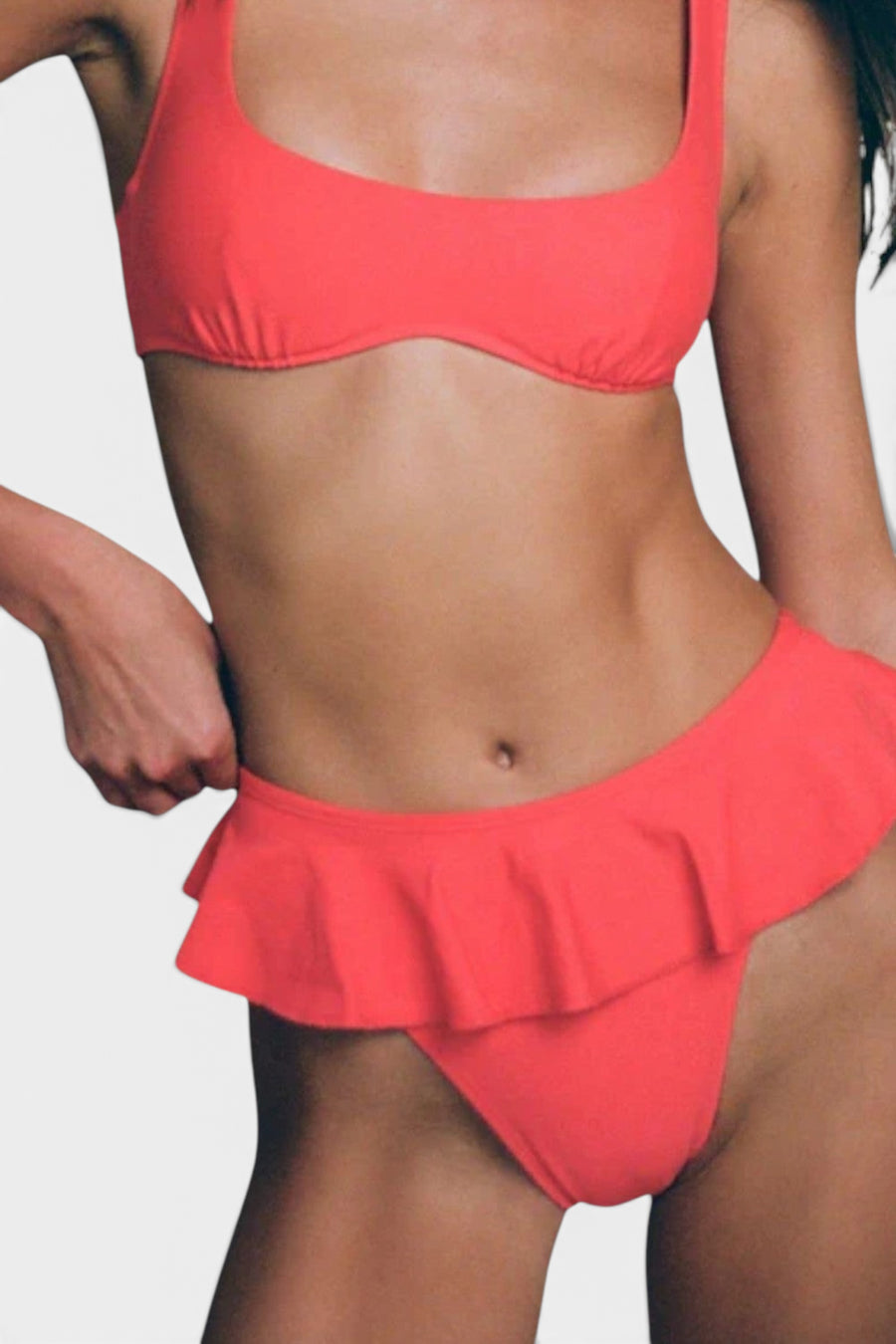 Montce Cherry Tamarindo Ruffle Bottom – detail