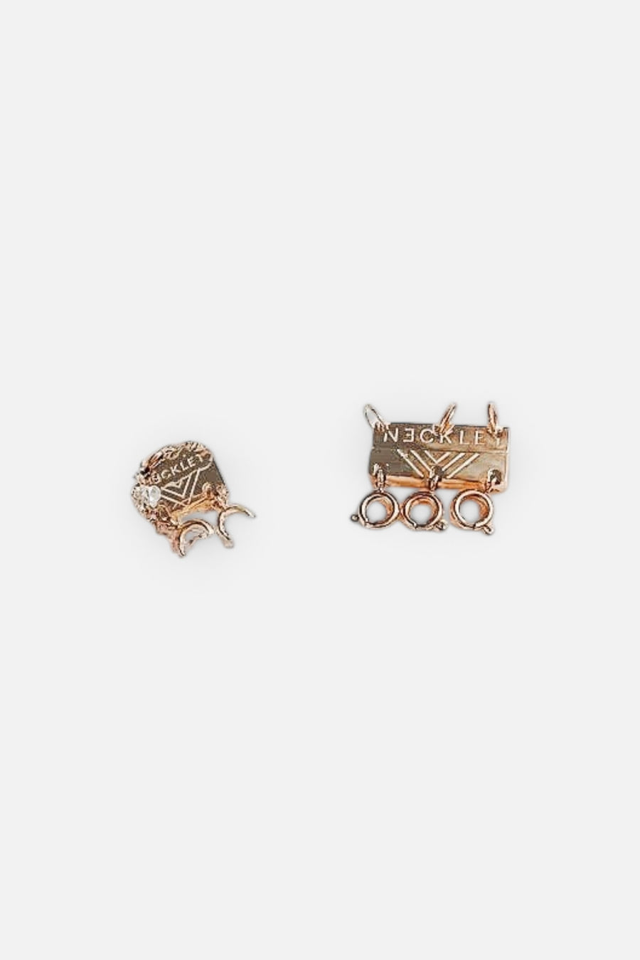 Necklet Stainless Steel Gold Triple Layering Clasp – back view