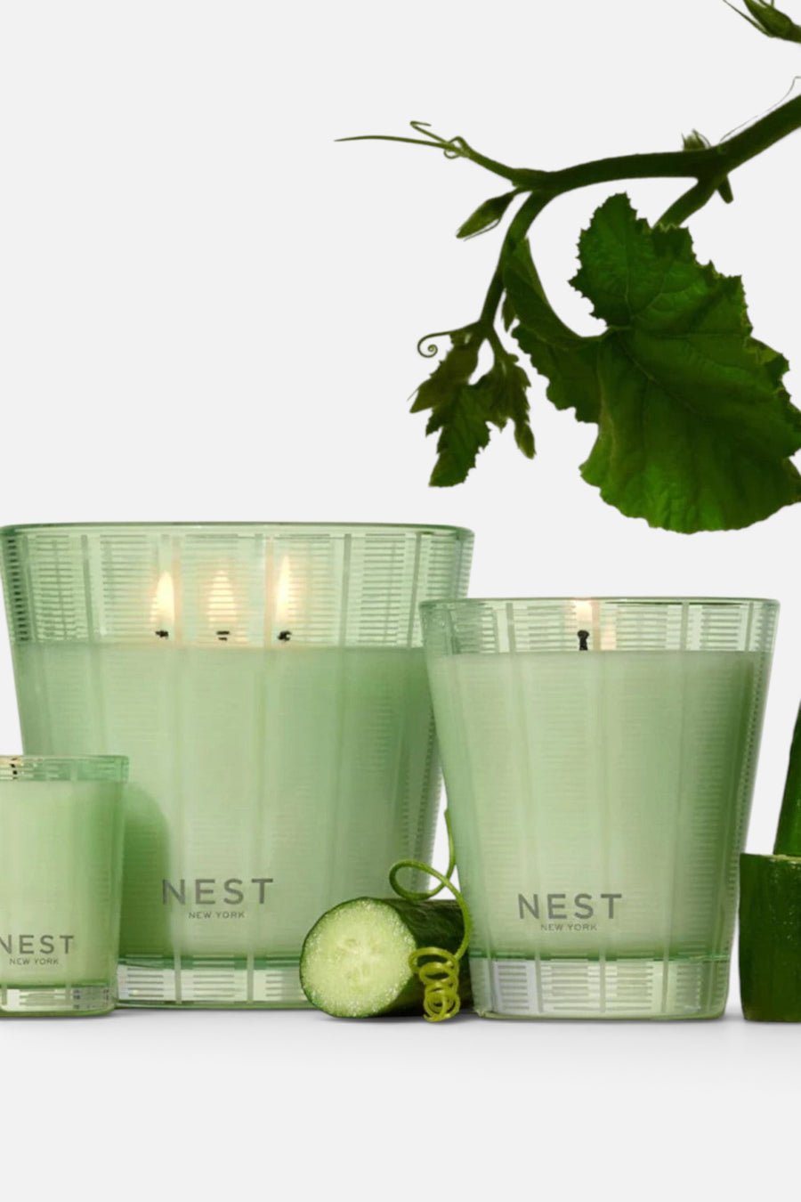 Nest Cucumber & White Sage Classic Candle – back view