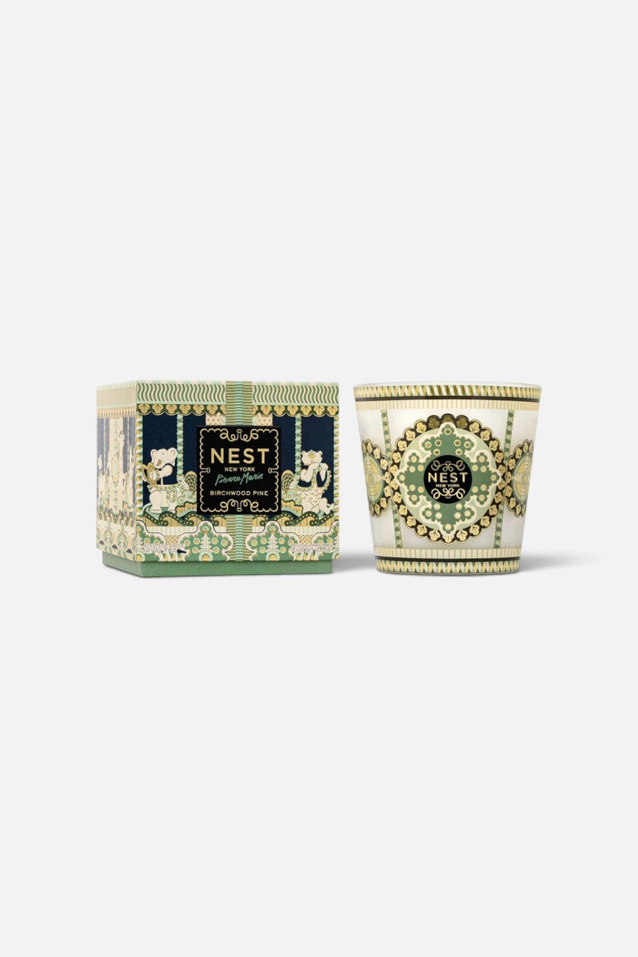 Nest x Pierre Marie Birchwood Pine 3-Wick Candle – detail