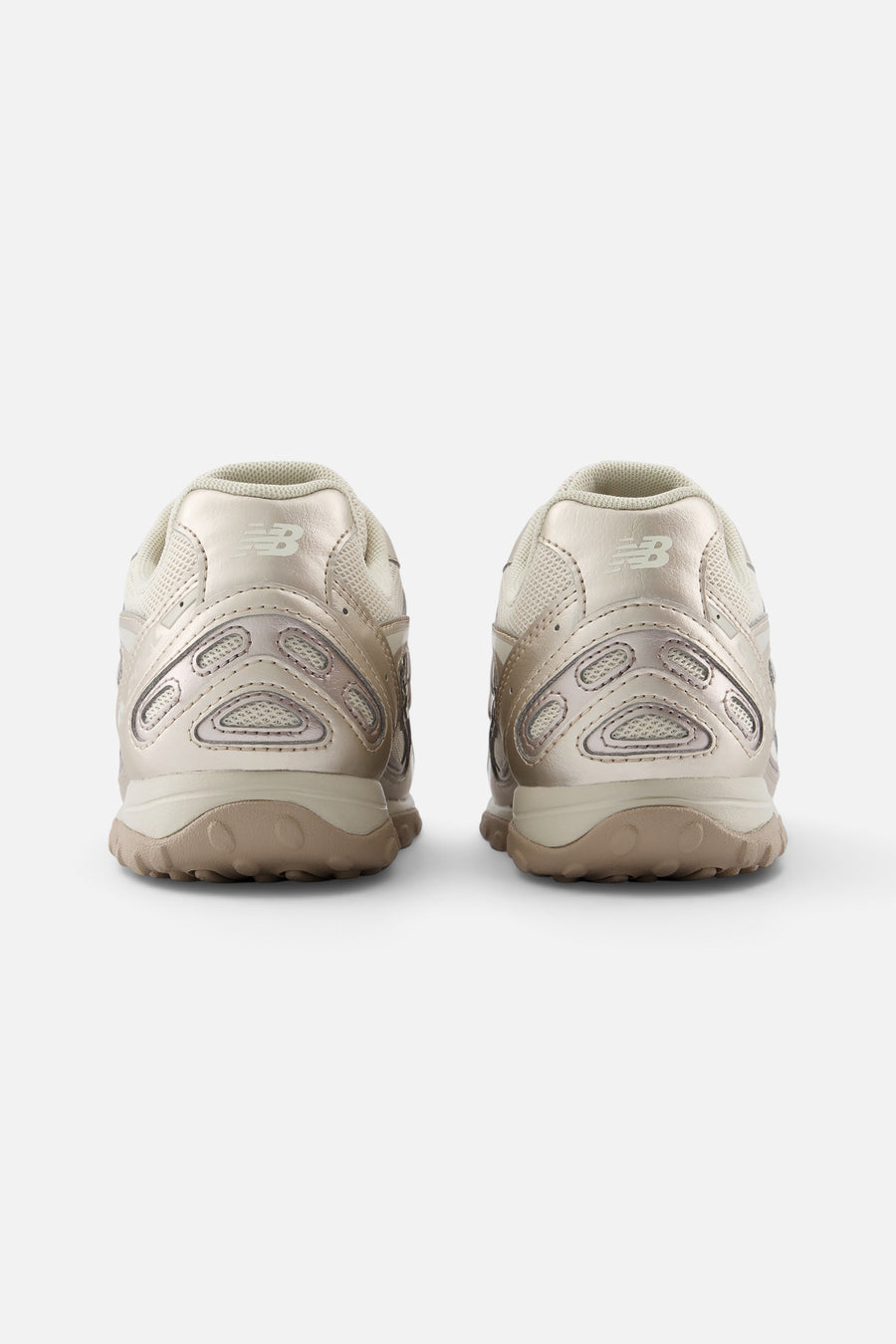 New Balance 204L Sneaker in Timberwolf – heel view