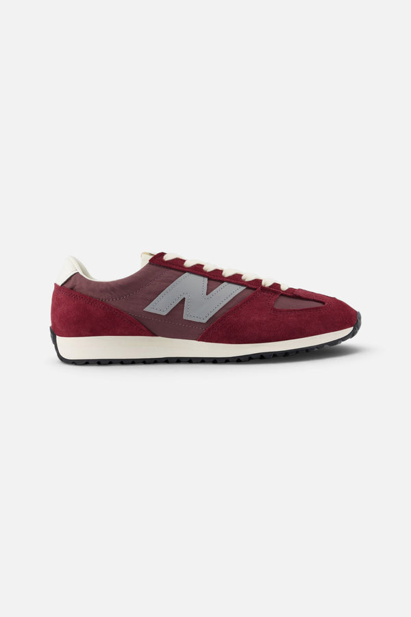 New Balance 471 Sneaker in Mulled Wine
