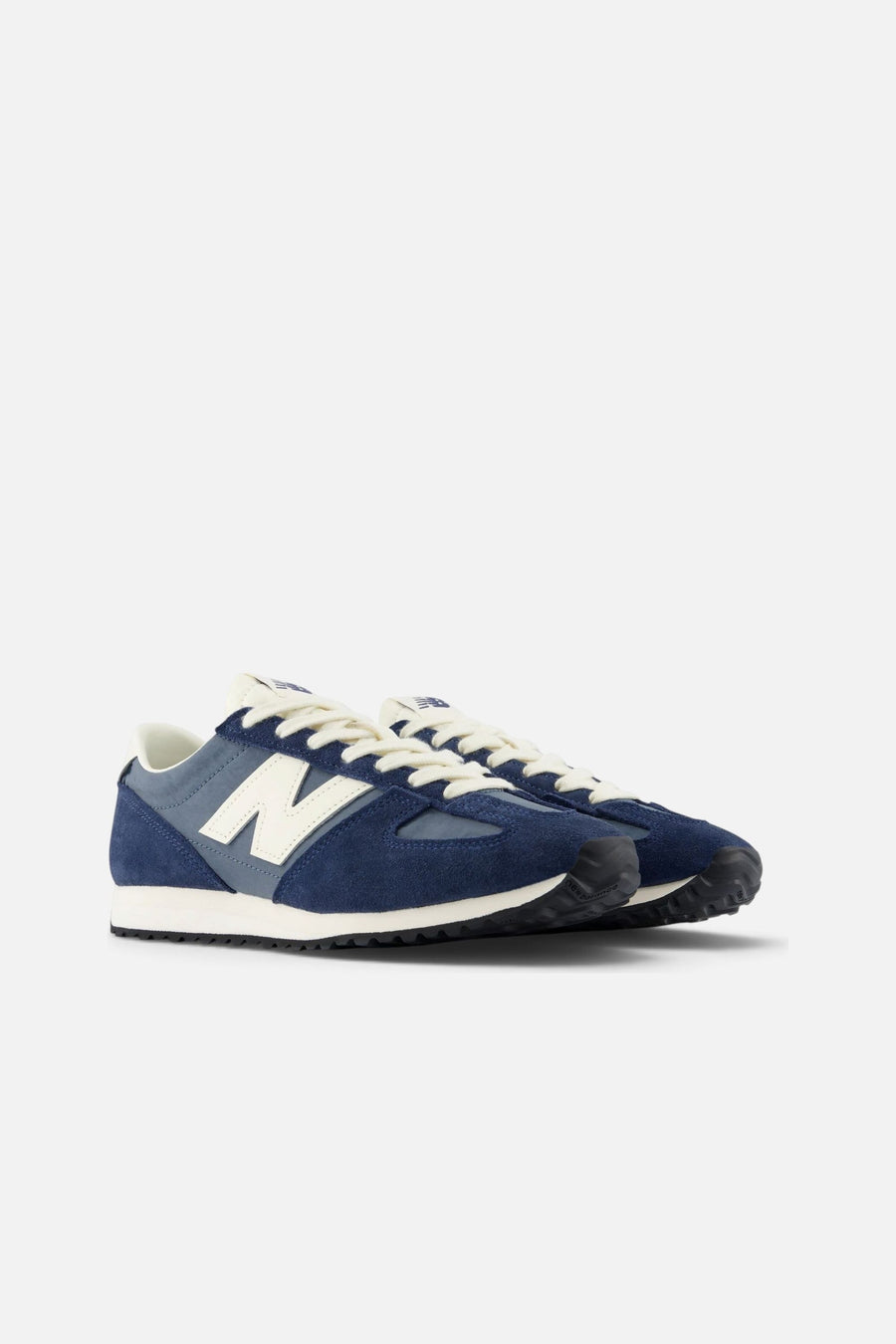 New Balance 471 Sneaker in NB Navy – side view