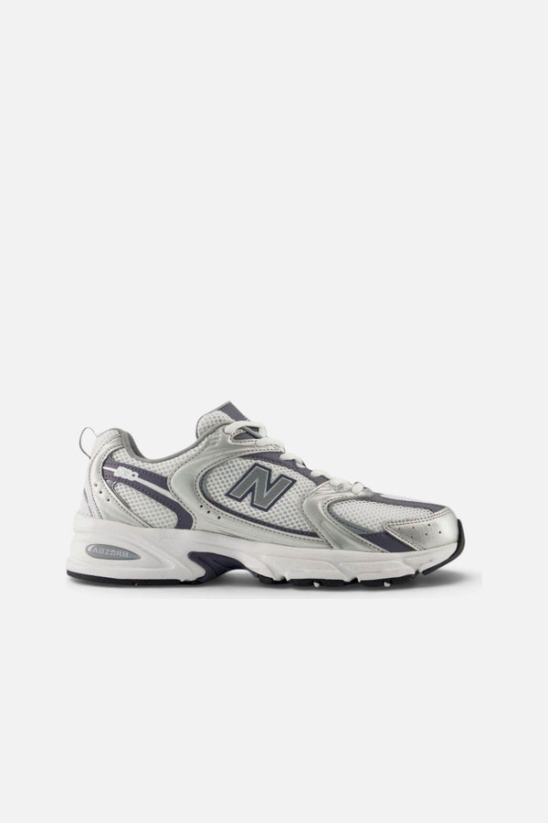 New Balance 530 Sneaker in Silver Metallic
