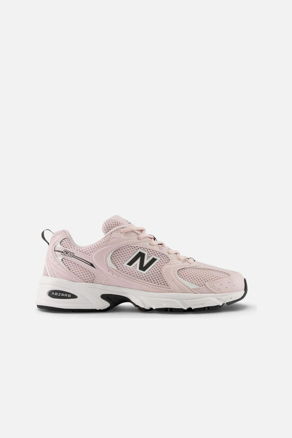 New Balance 530 Sneaker in Stone Pink