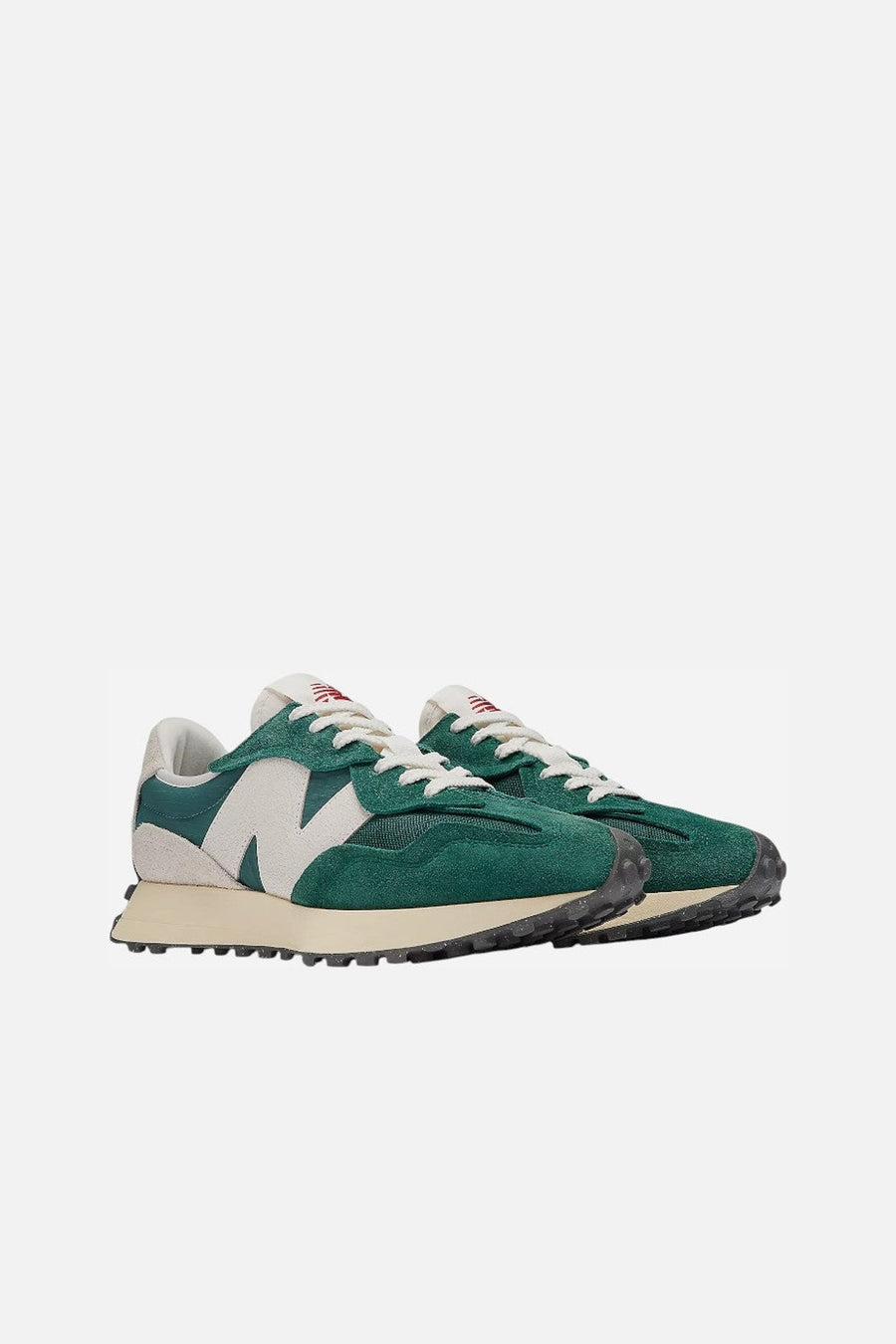 New Balance Unisex 327 Sneakers in Marsh Green – three-quarter view