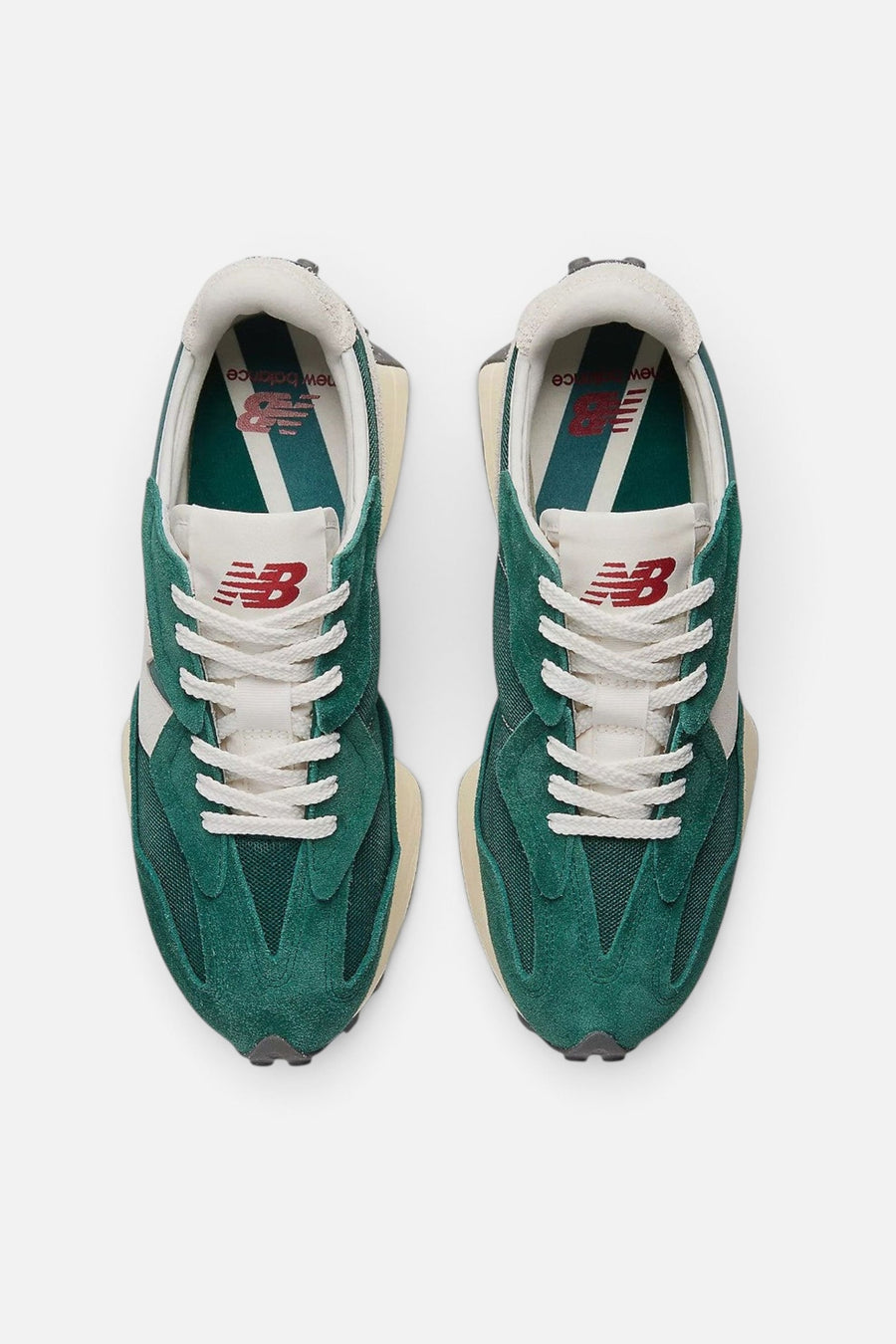 New Balance Unisex 327 Sneakers in Marsh Green – top view