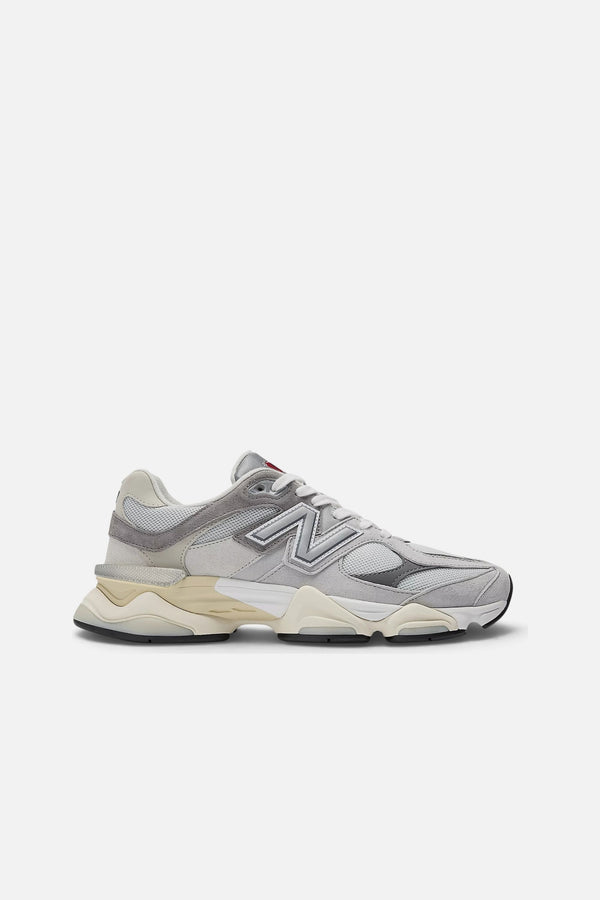 New Balance Unisex 9060 Sneakers in Grey