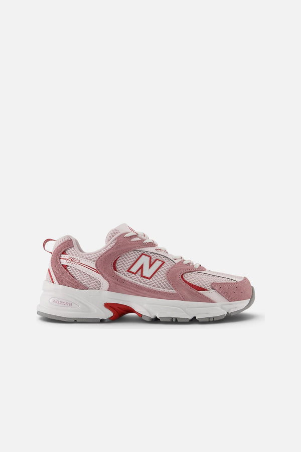 New Balance Women 530 Sneaker in Rosewood
