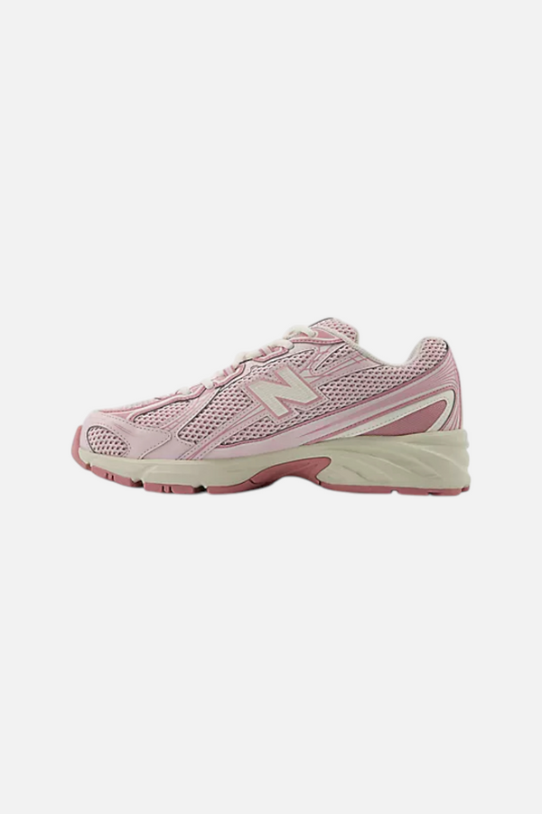 New Balance Women's 740 Sneaker in Pink Taffy