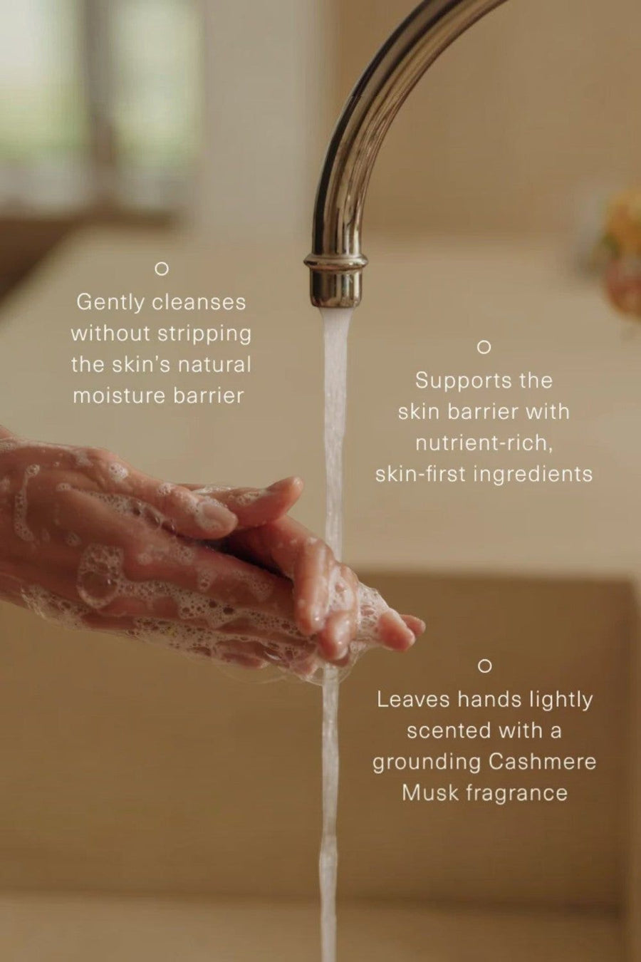 Oak Essentials x Jenni Kayne Hand Wash Pump Dispenser – detail