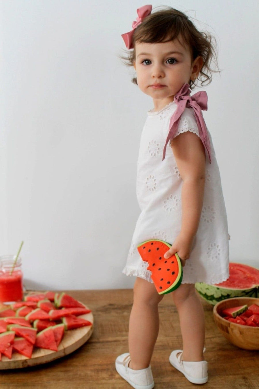 Oli & Carol Wally The Watermelon – side view