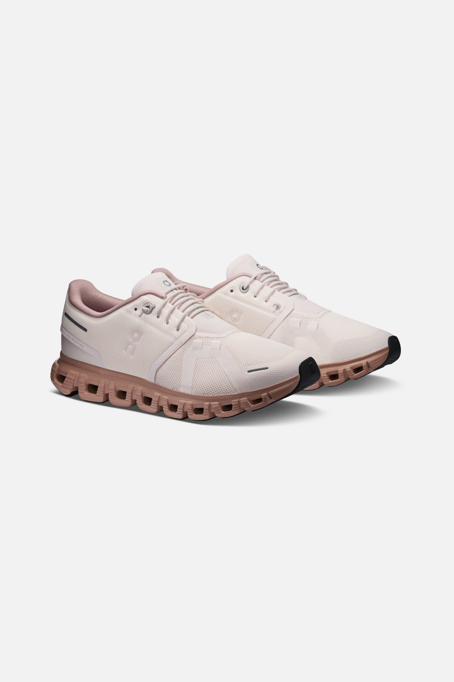 On Cloud 6 Women's Sneakers in Oyster & Biscuit – front view
