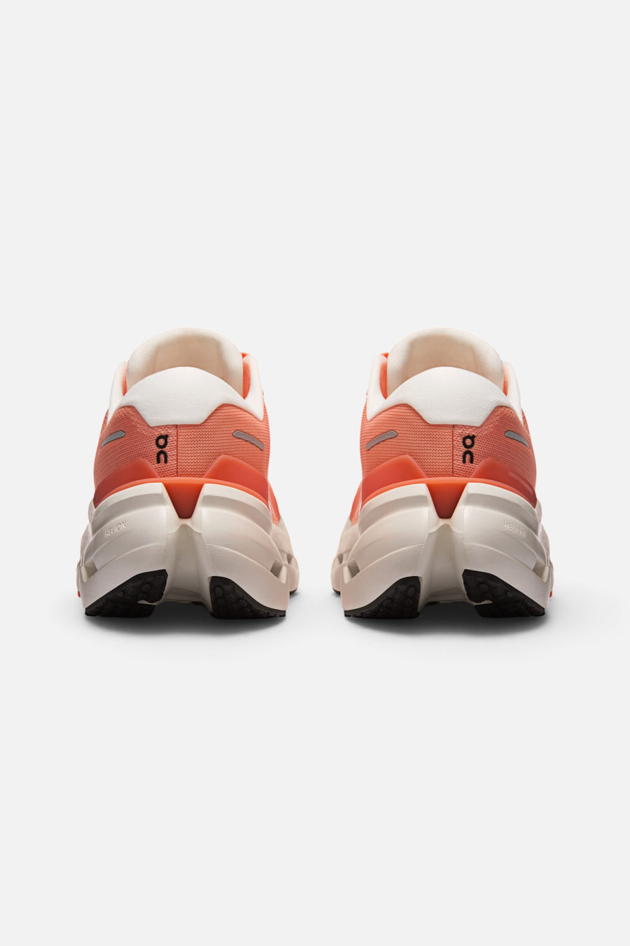 On Running Cloudrunner 3 in Squash | Saffron – flat lay