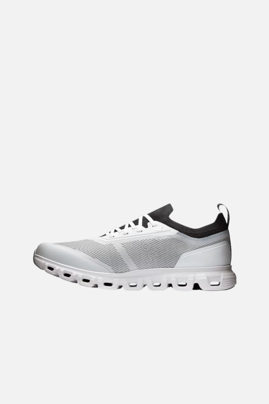 On Running Men's Cloud 6 Versa in White & Black – side view