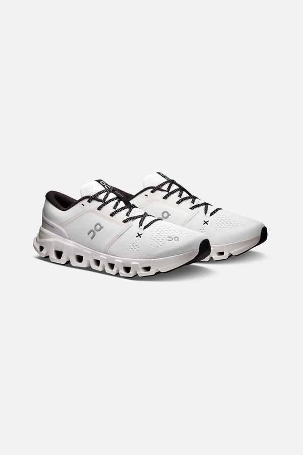 On Running Men's Cloud X 5 Sneaker in Black and White