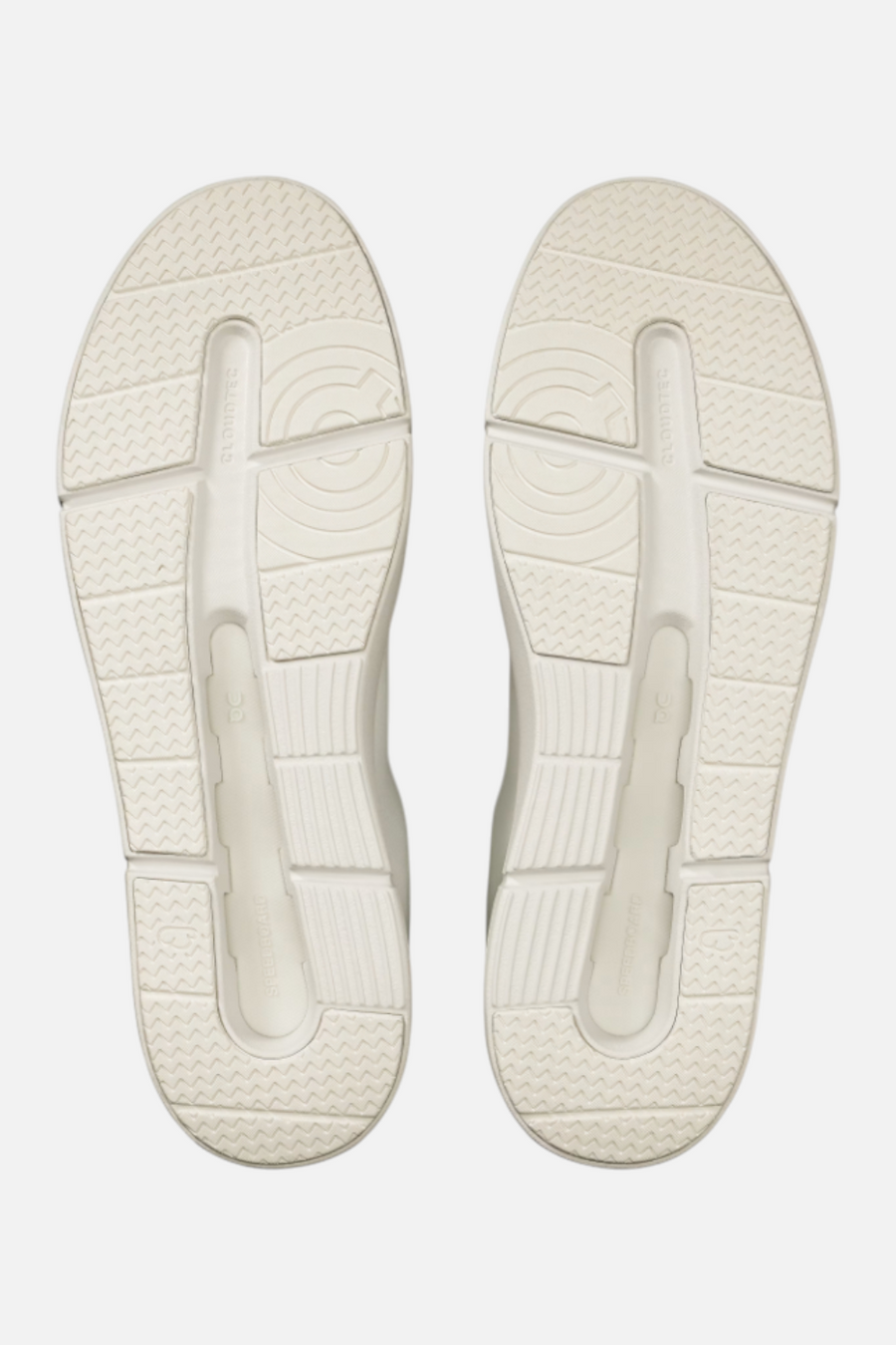 On Running Men's The Roger Advantage in White – flat lay