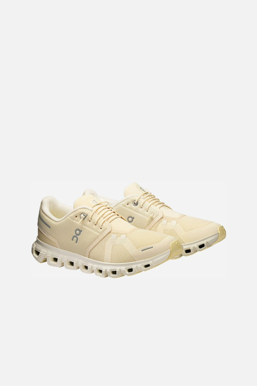 On Running Women's Cloud 6 in Castor/Ivory – three-quarter view