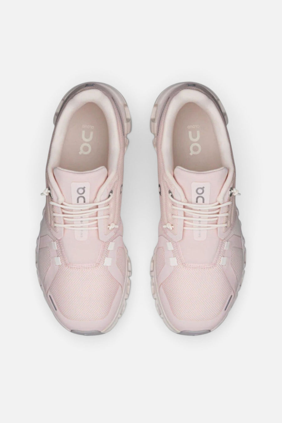 On Running Women's Cloud 6 Sneaker in Salt and Gardenia – top view