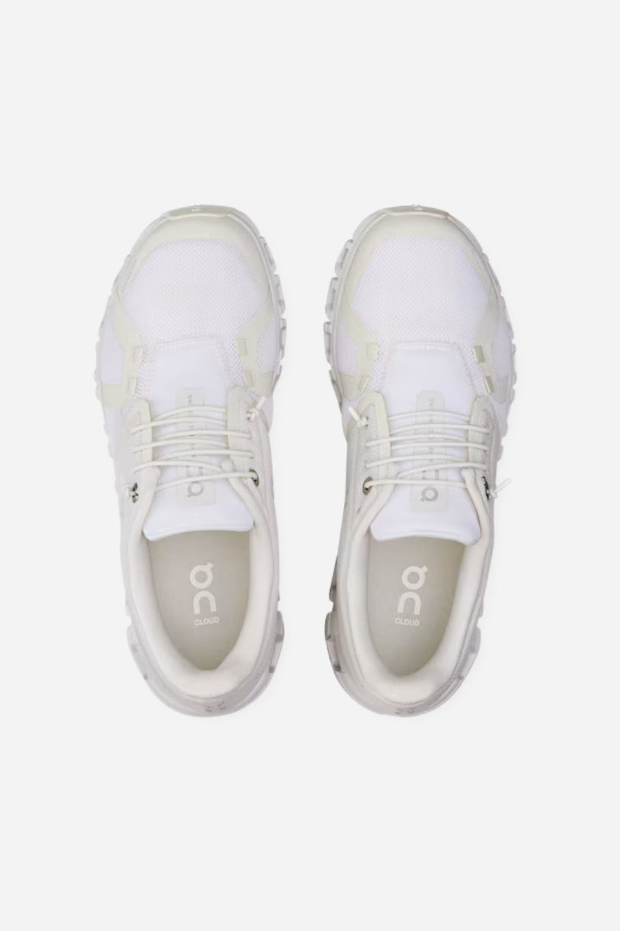 On Running Women's Cloud 6 in White – back view