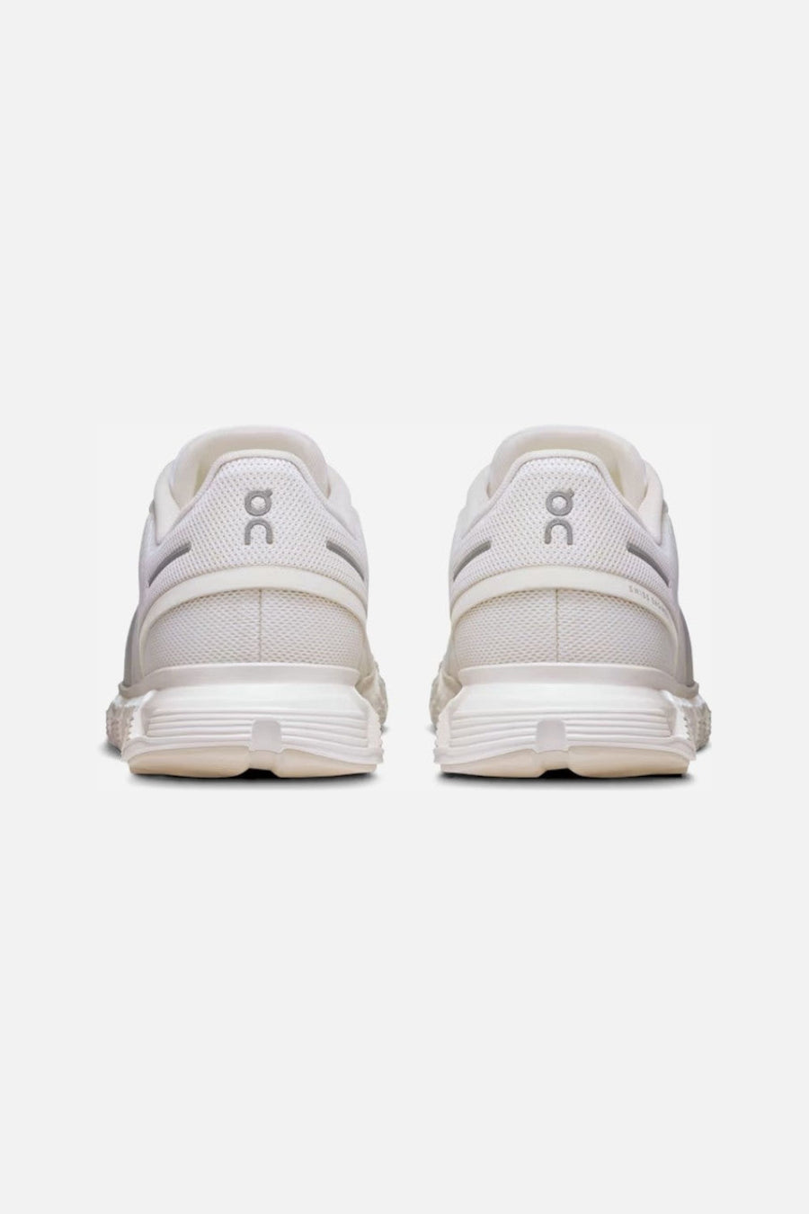 On Running Women's Cloud 6 in White – back view