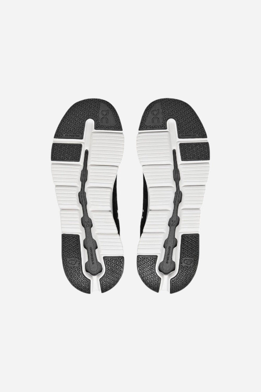 On Running Women's Cloudrift in Black/White – alternate