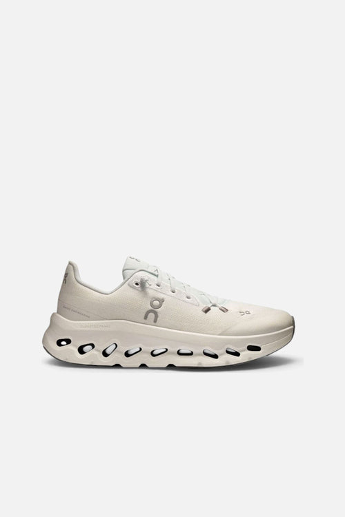 On Running Women's Cloudtilt Sneakers in Arctic / Ice – side view