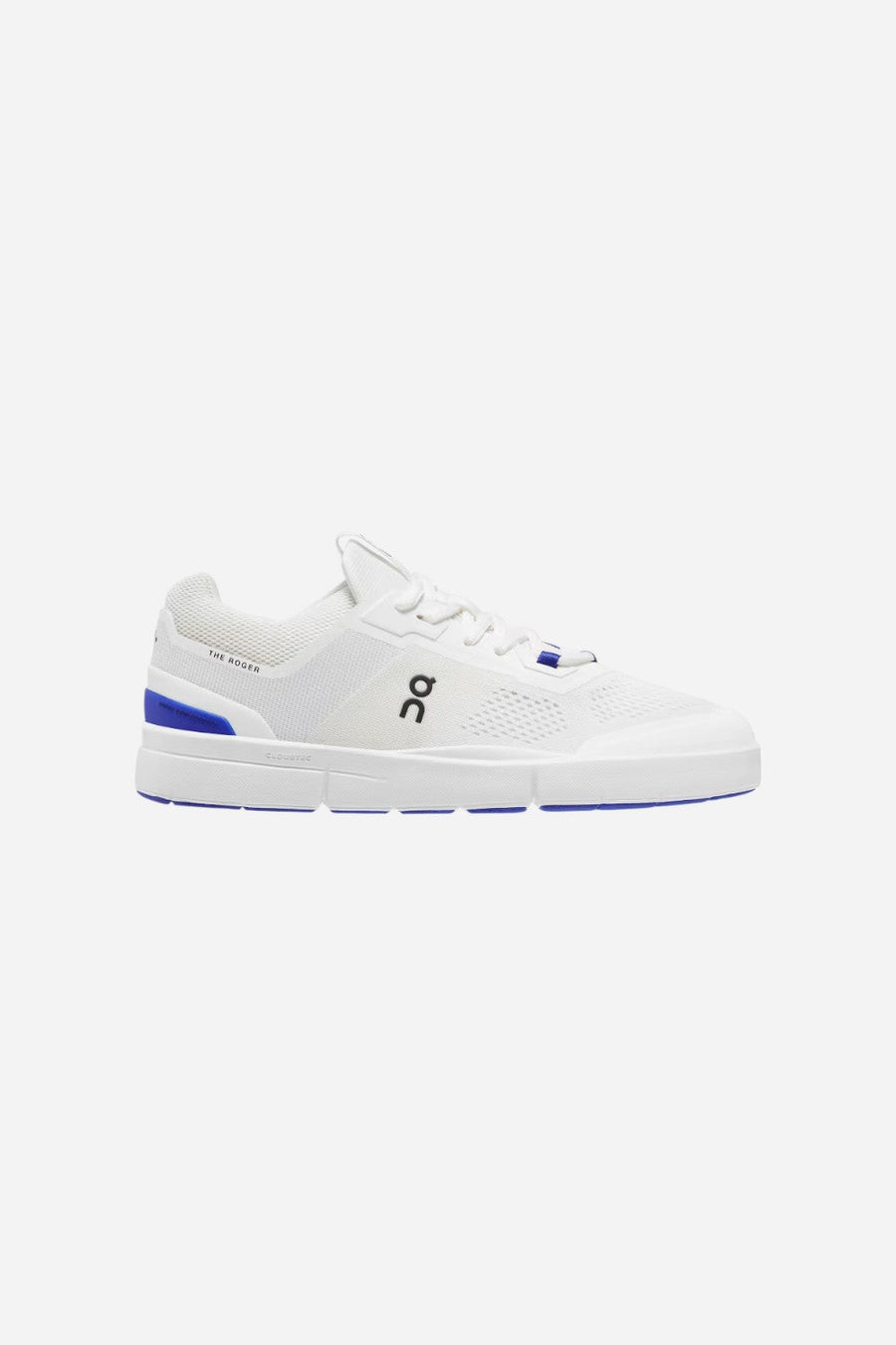 On Running Women's The Roger Spin in Undyed White/Indigo – front view
