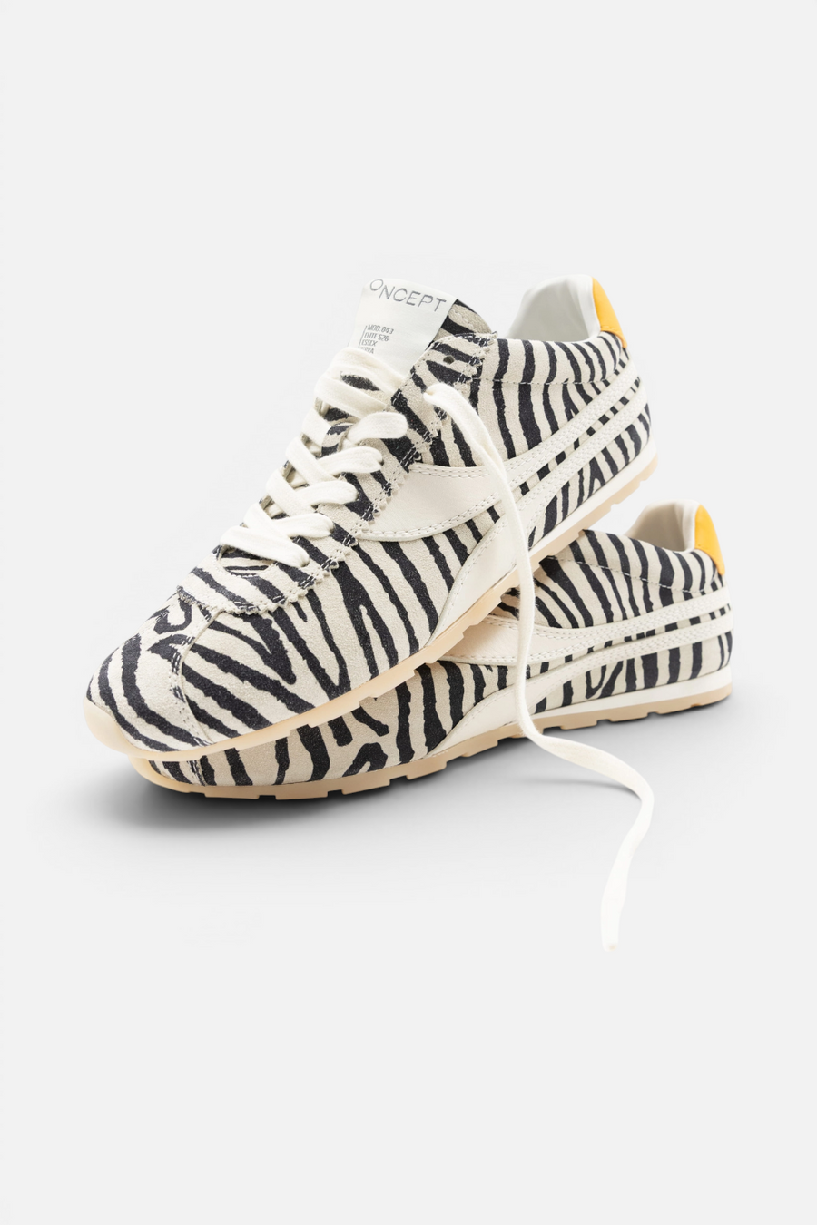Oncept Essex Sneaker in Zebra – back view