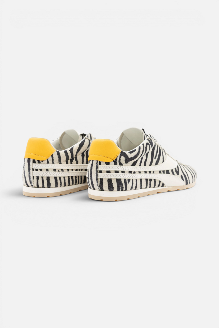 Oncept Essex Sneaker in Zebra – side view
