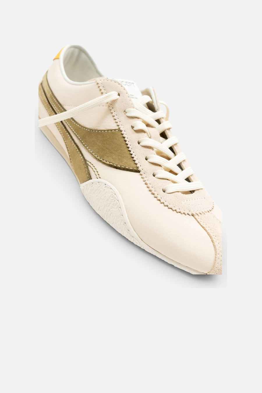 Oncept Lund Driving Shoe in Wheat – side view