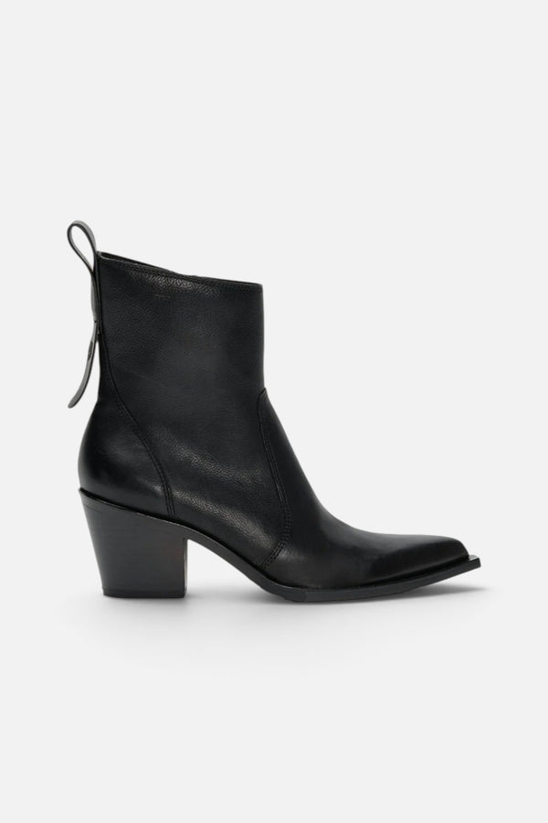 Oncept Nashville Booties In Black
