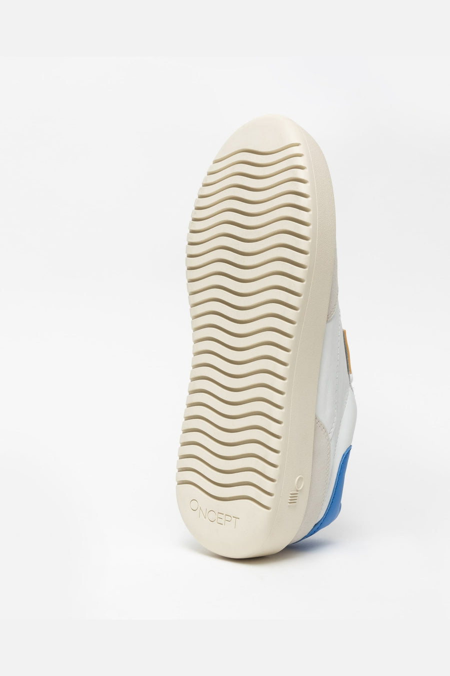 Oncept Prague Sneaker in White Cloud – side view