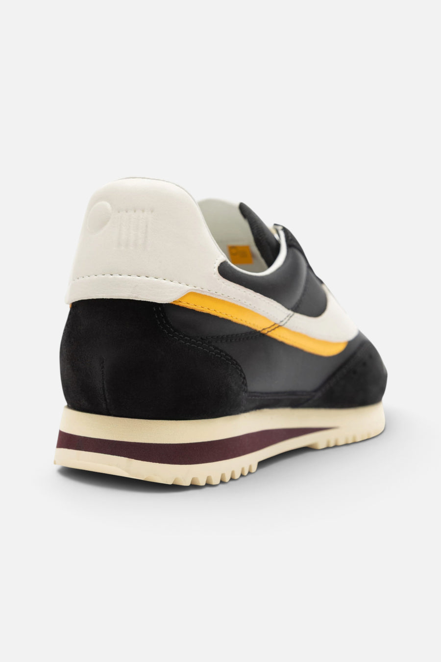 Oncept Rennes Sneaker in Black – side view