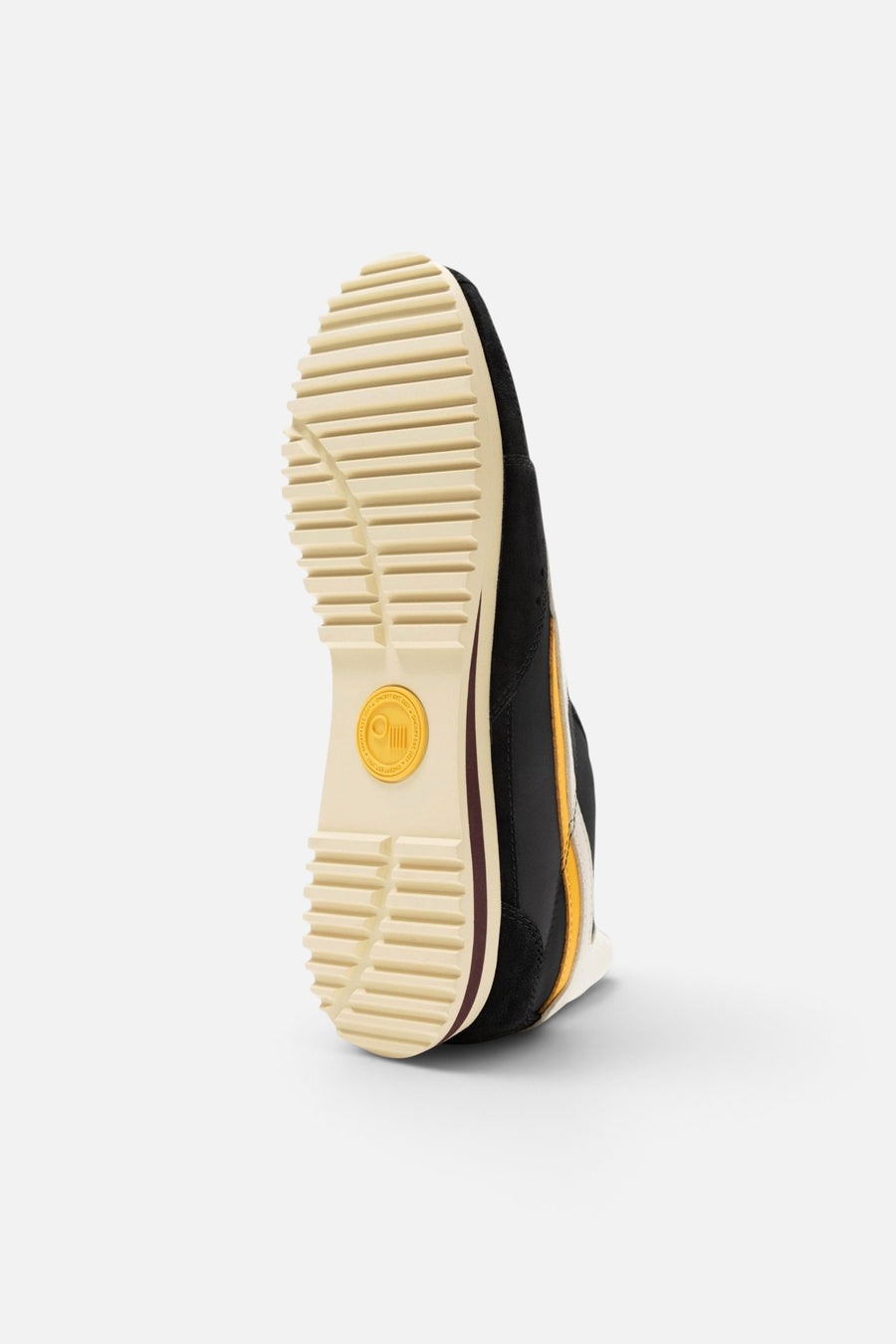 Oncept Rennes Sneaker in Black – side view